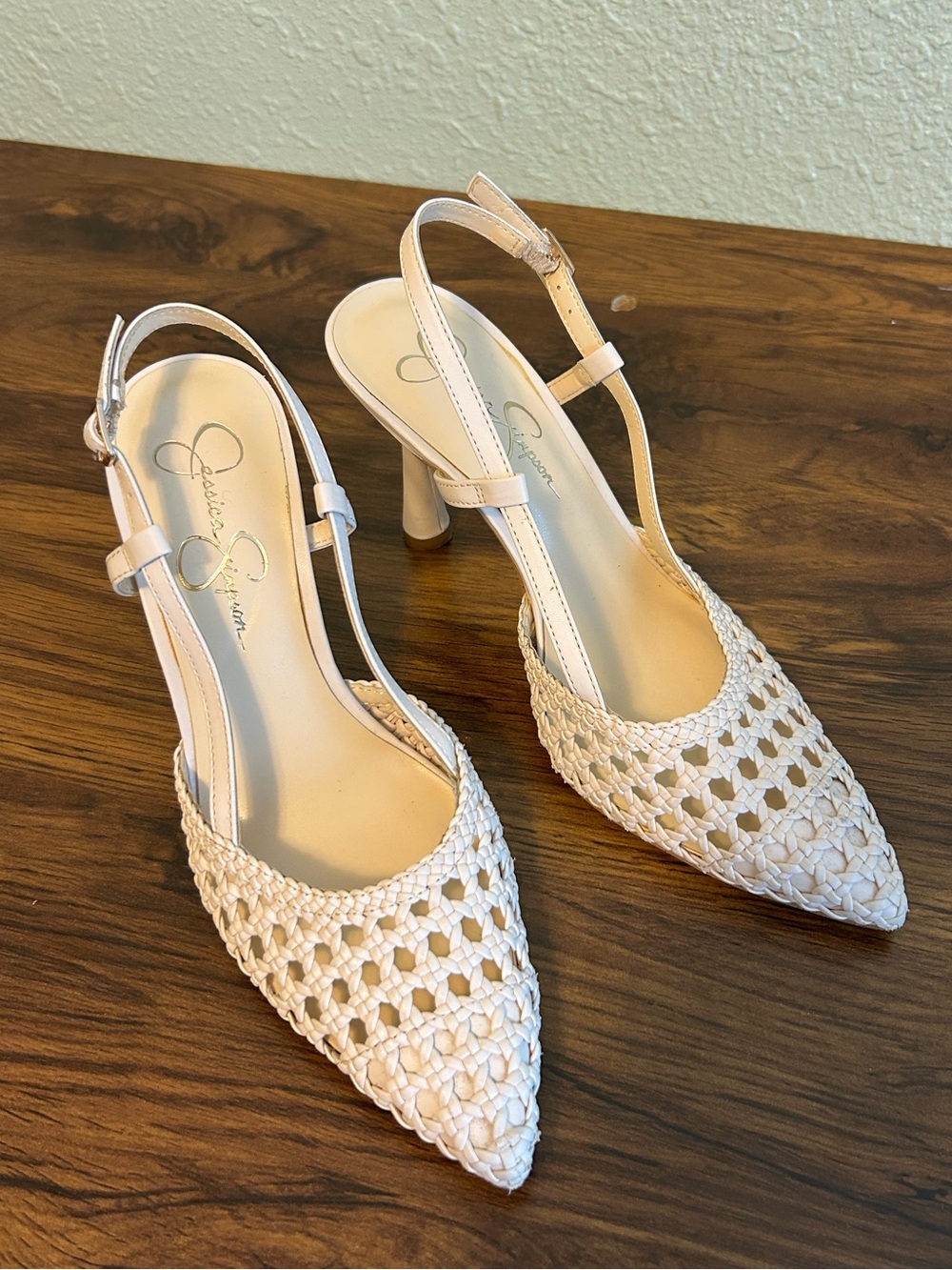 Jessica Simpson White Woven Pointed Slingback Heels Size 7.5M